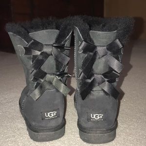 Black Bailey Bow UGGS